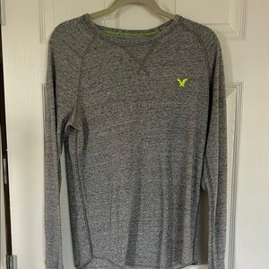 American Eagle Outfitters Gray Long Sleeve Tee